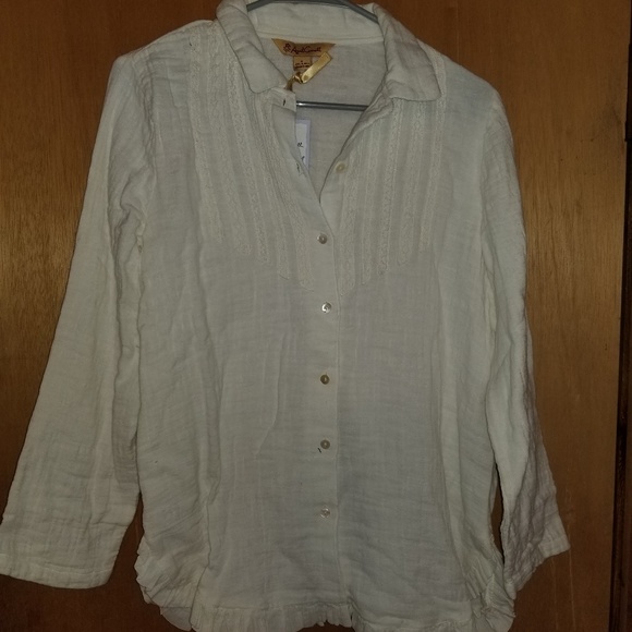 April Cornell Tops - April Cornell Lovely Blouse in Ecru